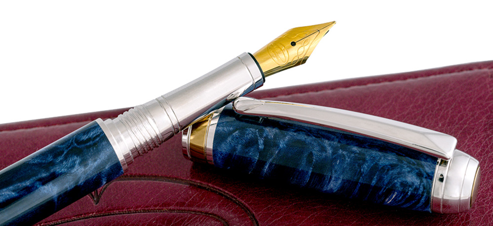 Curiozități din istoria stiloului. Tu știai cum a apărut acest instrument de scris?